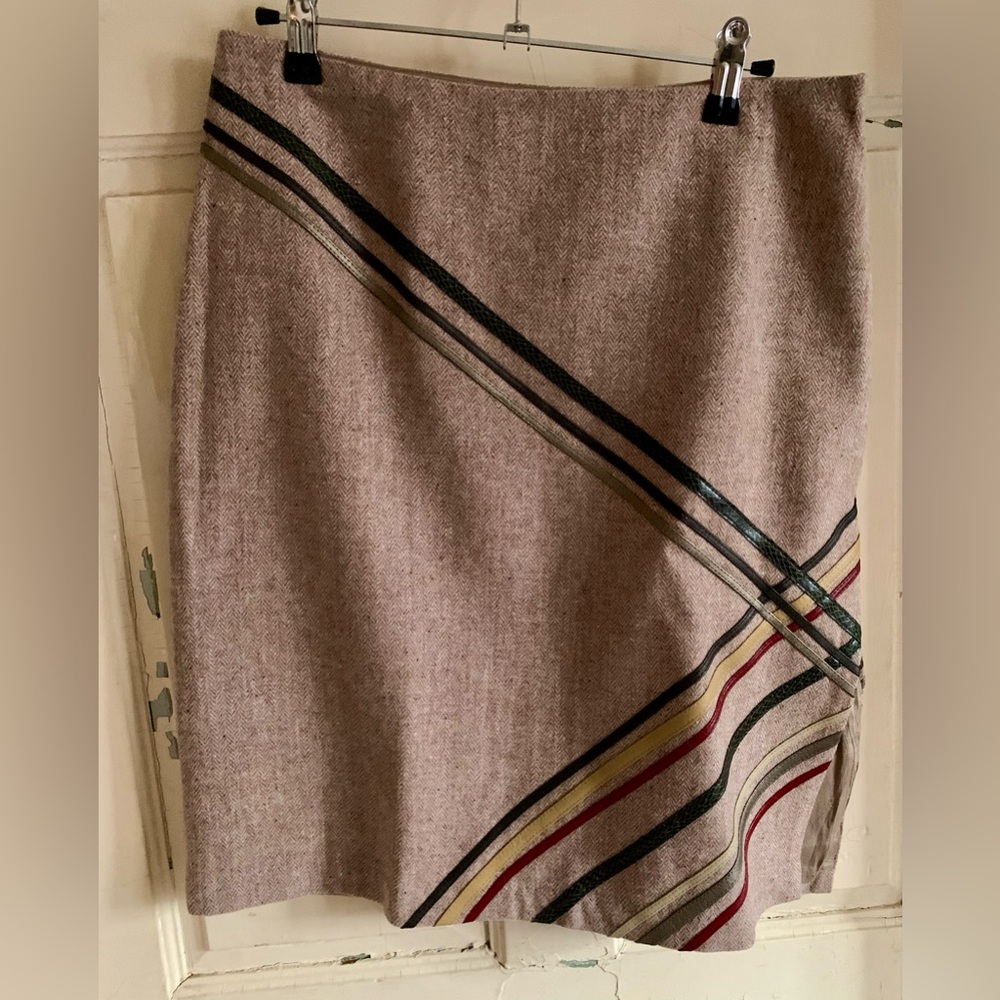 Brown wool mini skirt with geometric leather detail GREAT PRICE